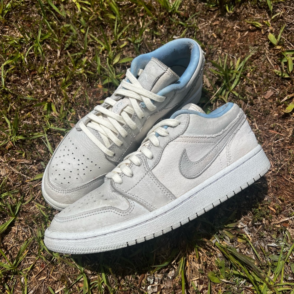 CLEAN Air Jordan 1 Low size 9 Womens Sail Blue Retro shoes